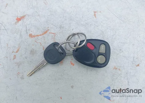 2002 Chevrolet Tahoe C1500 z USA, uszkodzony, nr VIN 1GNEC13Z12J314600